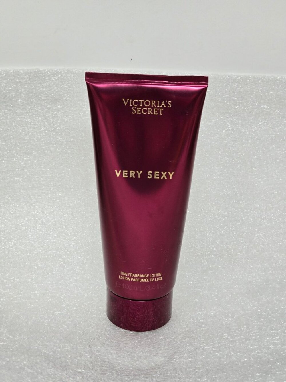 Victoria's Secret Very Sexy Fine Fragrance Lotion 100mL / 3.4 fl oz